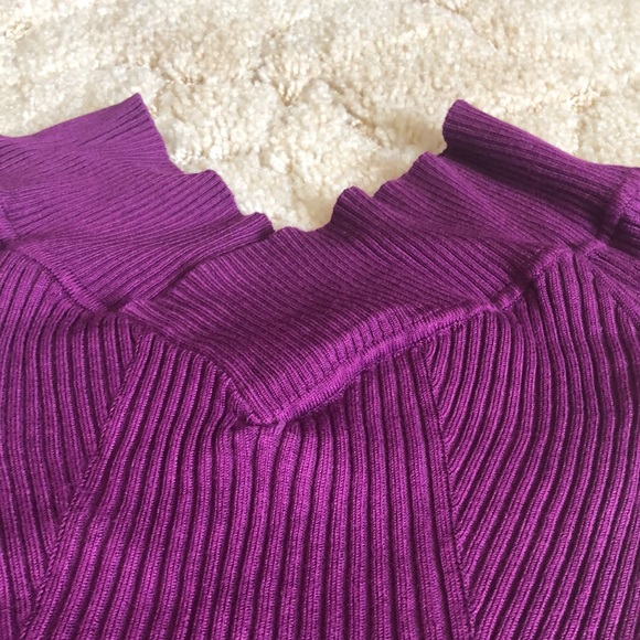 Sweater - Picture 2 of 6